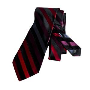 Kenneth Cole Reaction men’s 100% Silk Black Red Stripes Tie